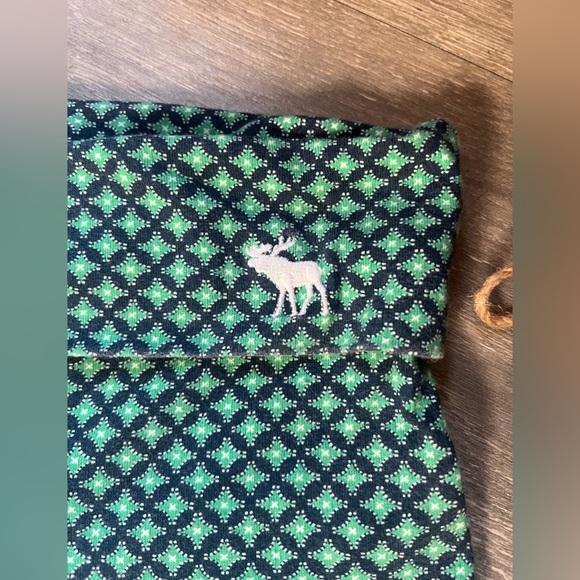 Abercrombie & Fitch Blue & Green Patterned Yoga Leggings. Size L - Picture 3 of 10